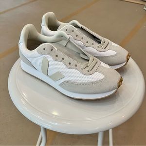 NWOB VEJA Rio Branco Alveomesh Low White Women’s Size 8 US / Size 39 EUR